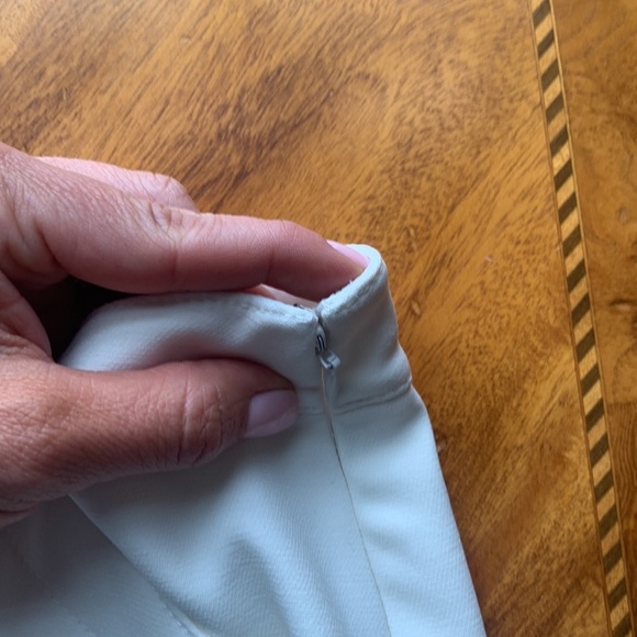 BCBG Max Azria off white Beckett asymmetric mini skirt size M - Picture 7 of 10